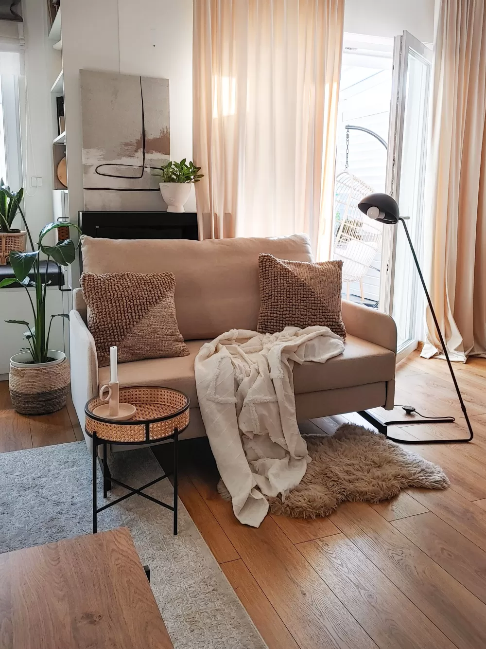 Divano Letto Belfast 2 Posti in Tessuto Rosa Chiaro - Design Accogliente Beliani