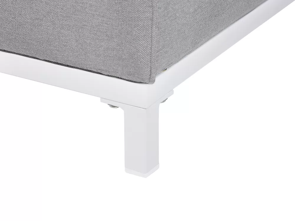 Divano da Esterno 3 Posti Tessuto Rovigo - Bianco e Grigio Chiaro, Design Resistente Beliani



Comodo Divano da Esterno 3 Posti in Tessuto Resistente - Colori Grigio Chiaro/Bianco, Linea Rovigo by Beliani per Relax all'Aperto