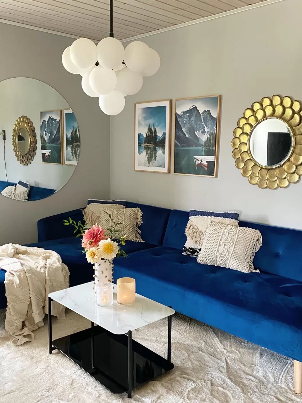 Divano angolare letto Beliani 4 posti, rivestimento in velluto blu navy - Modello Vadso con design moderno e comfort premium per salotto