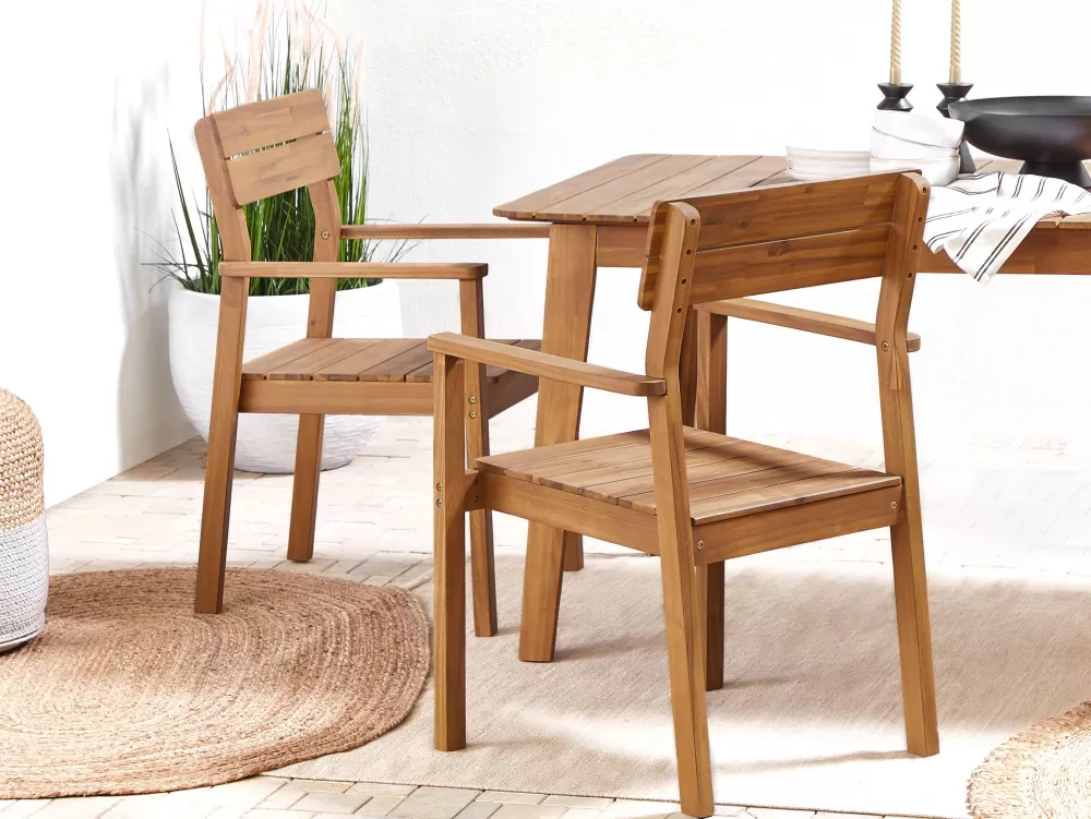 Promo Fornelli: Tavolo da Esterno con 4 Sedute in Legno Acacia Chiaro - Set Completo per Giardino