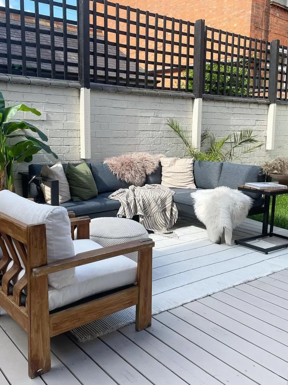 Beliani Design Esclusivo - Angolo Divano 5 Posti con Struttura in Alluminio, Colori Nero e Grigio Antracite - Soggiorno Confortevole Messina

：
1. ，