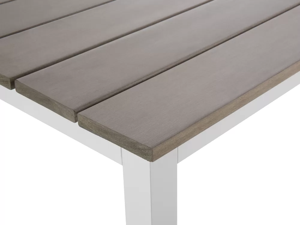 Completo divano angolare esterno 5 posti Beliani - Struttura in alluminio resistente, rivestimento beige chiaro, design moderno Serie Messina (Prezzo conveniente)
