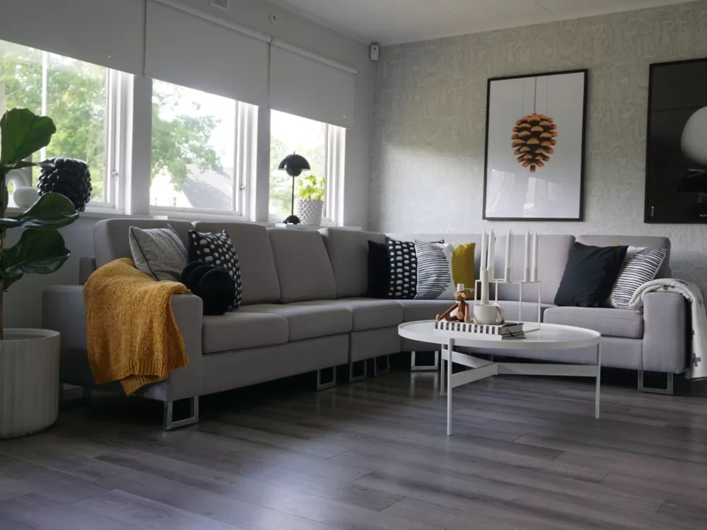 Beliani | Divano Angolare Moderno per 6 Posti in Tessuto Grigio Chiaro, Design Stockholm - Lato Sinistro con Rivestimento Morbido