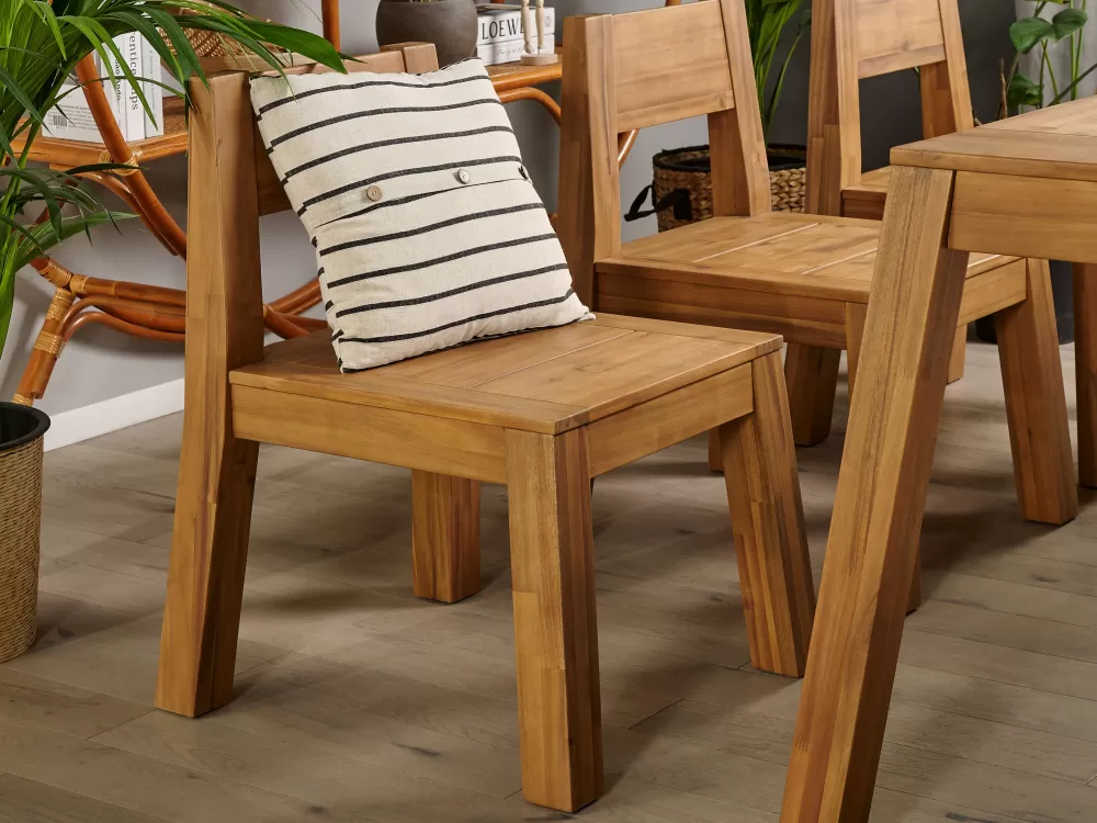 Set da Pranzo Estivo Beliani in Legno di Acacia Chiaro - Componibile con Panche e Sedie per 6 Persone, Design Livorno per Giardino Elegante e Confortevole