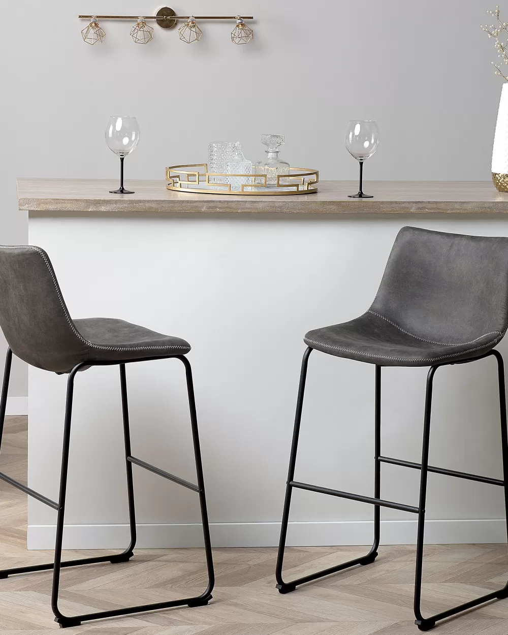 Beliani - Set di 2 Sedie da Bar Moderne in Tessuto Resistente, Grigio Antracite - Design Funzionale per Cucina o Sala Pranzo
