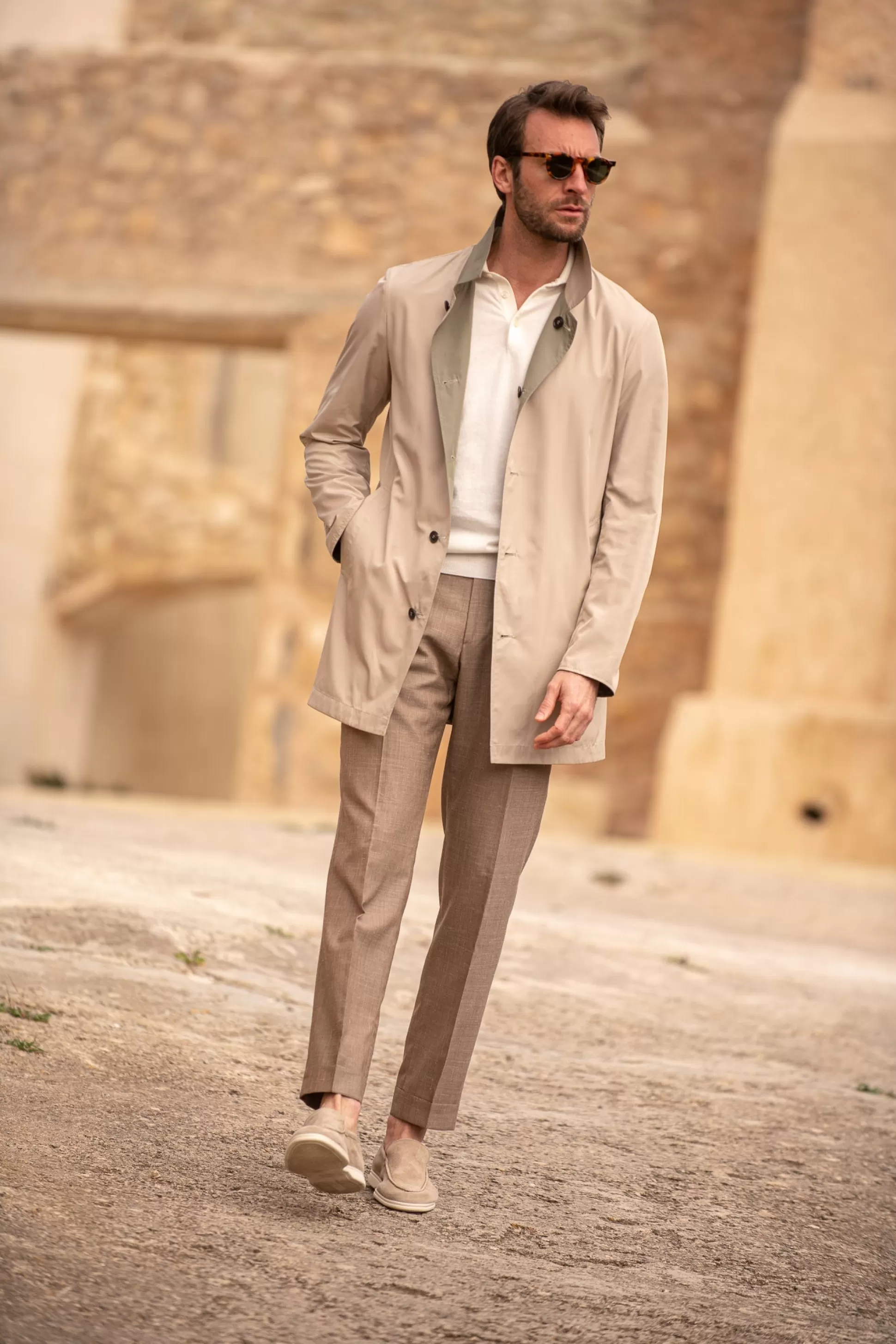 Impermeabile Reversibile Doppio Fronte Beige/Verde - Artigianato Italiano | Pini Parma, Eleganza Senza Sprechi