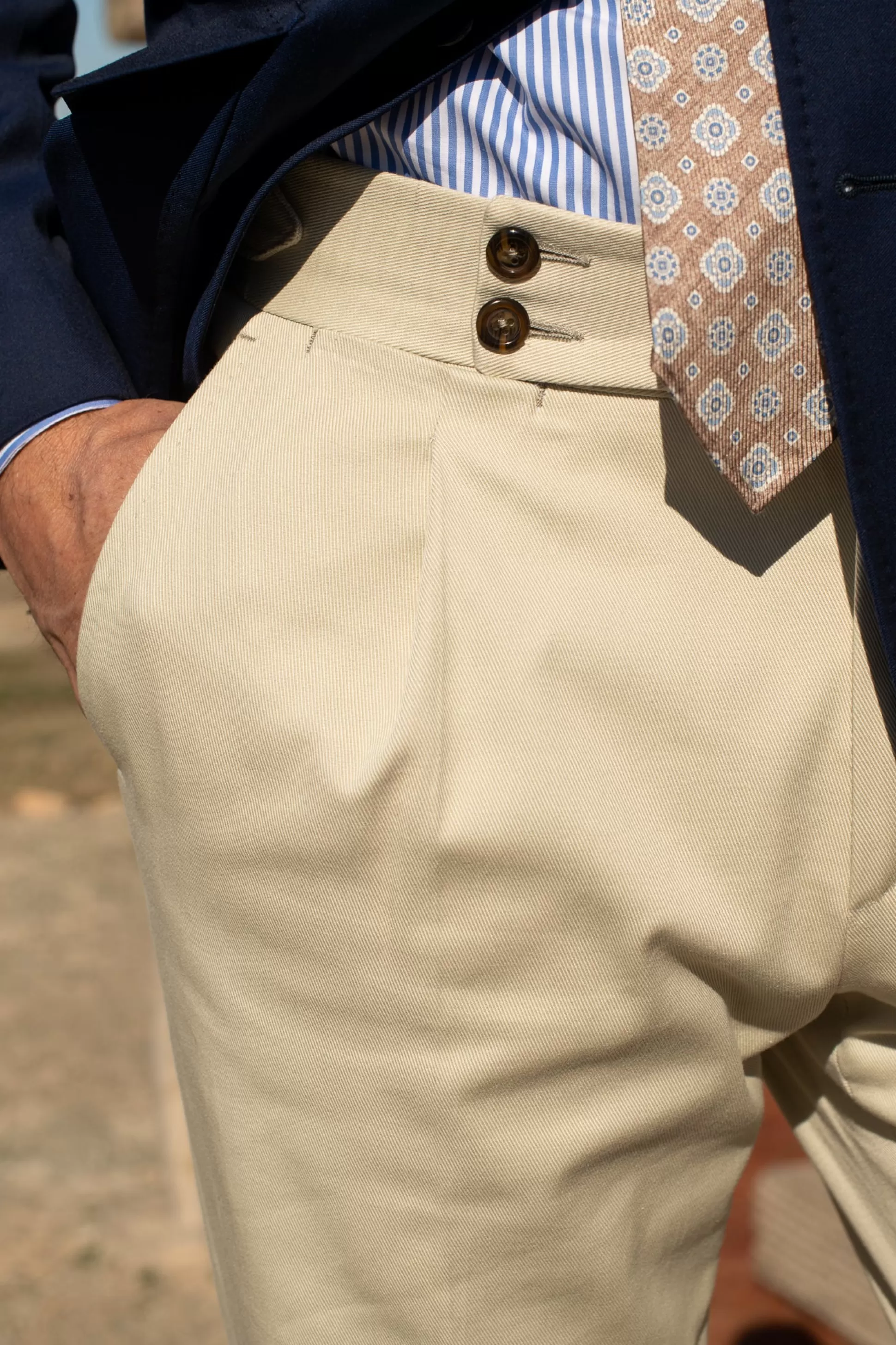 Pantaloni Eleganti in Puro Cotone Camoscio - Linea Essenziale Soragna, Confezionati a Mano in Italia | Pini Parma - Stile e Qualità Senza Sprechi