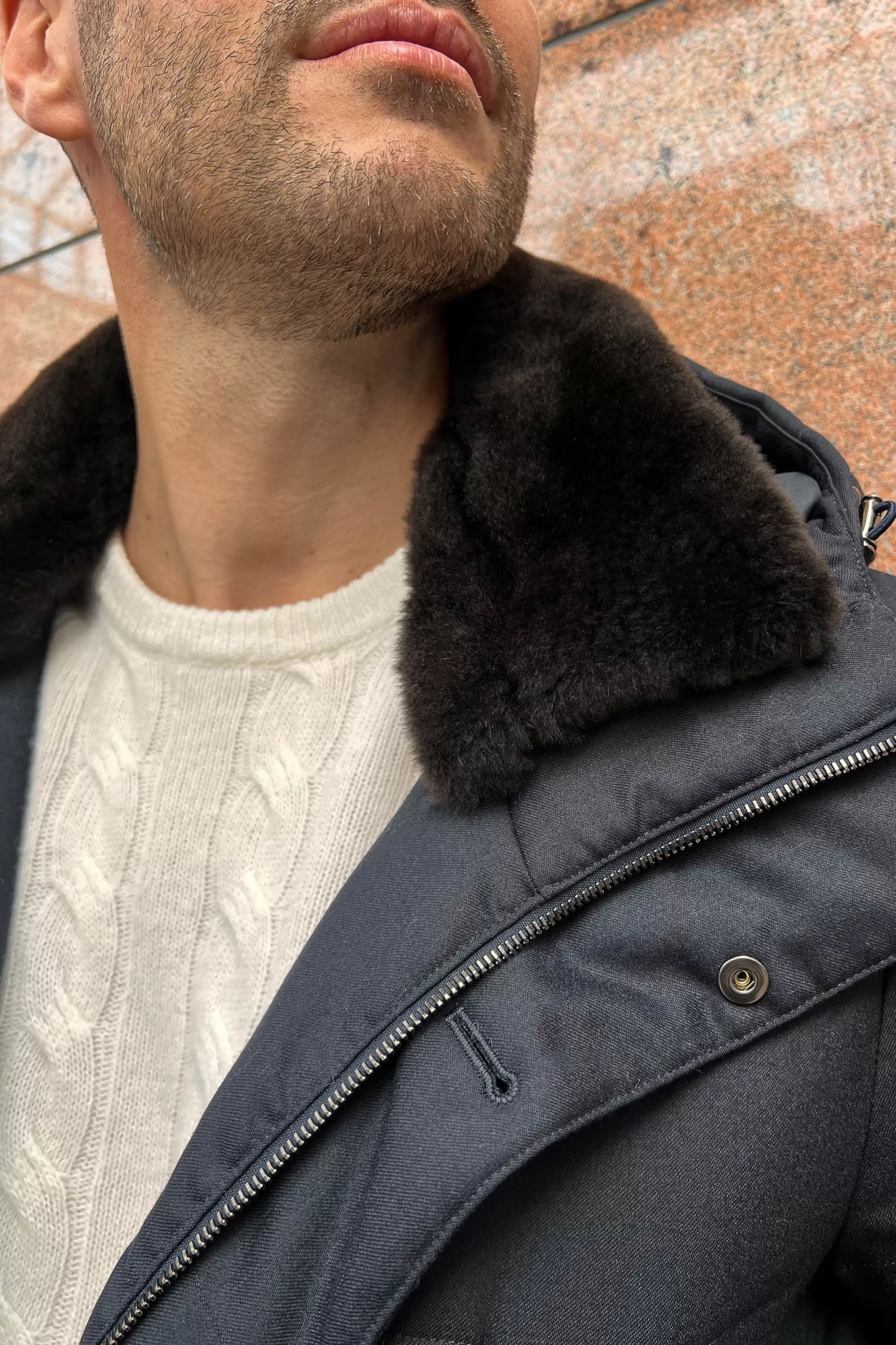 Piumino Invernale Blu con Collare Staccabile in Vera Shearling - Prodotto con Maestria in Italia | Offerta Esclusiva Pini Parma