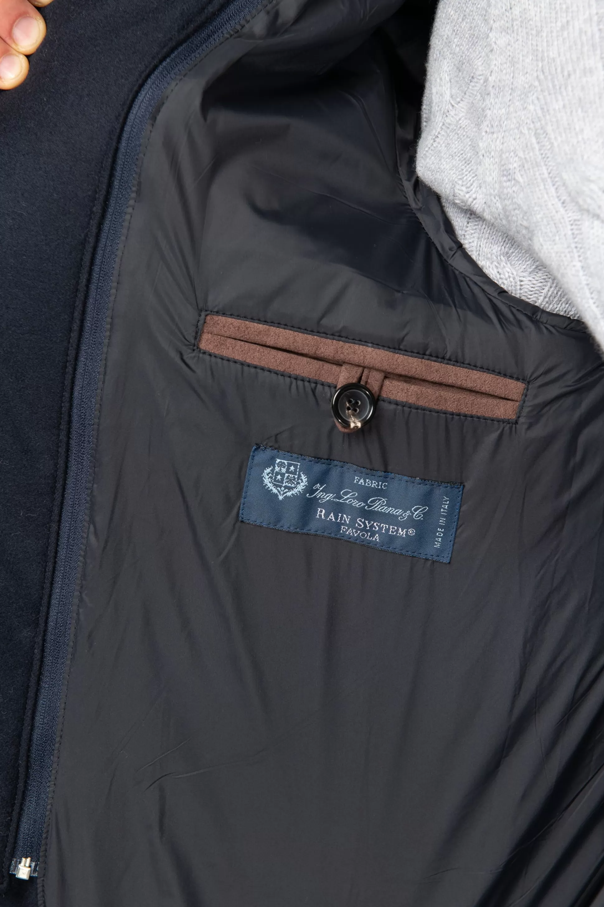 Giubbotto Imbottito Blu in Lana Loro Piana - Tecnologia Antipioggia Rain System® | Prodotto Artigianalmente in Italia | Acquista su PiniParma.it