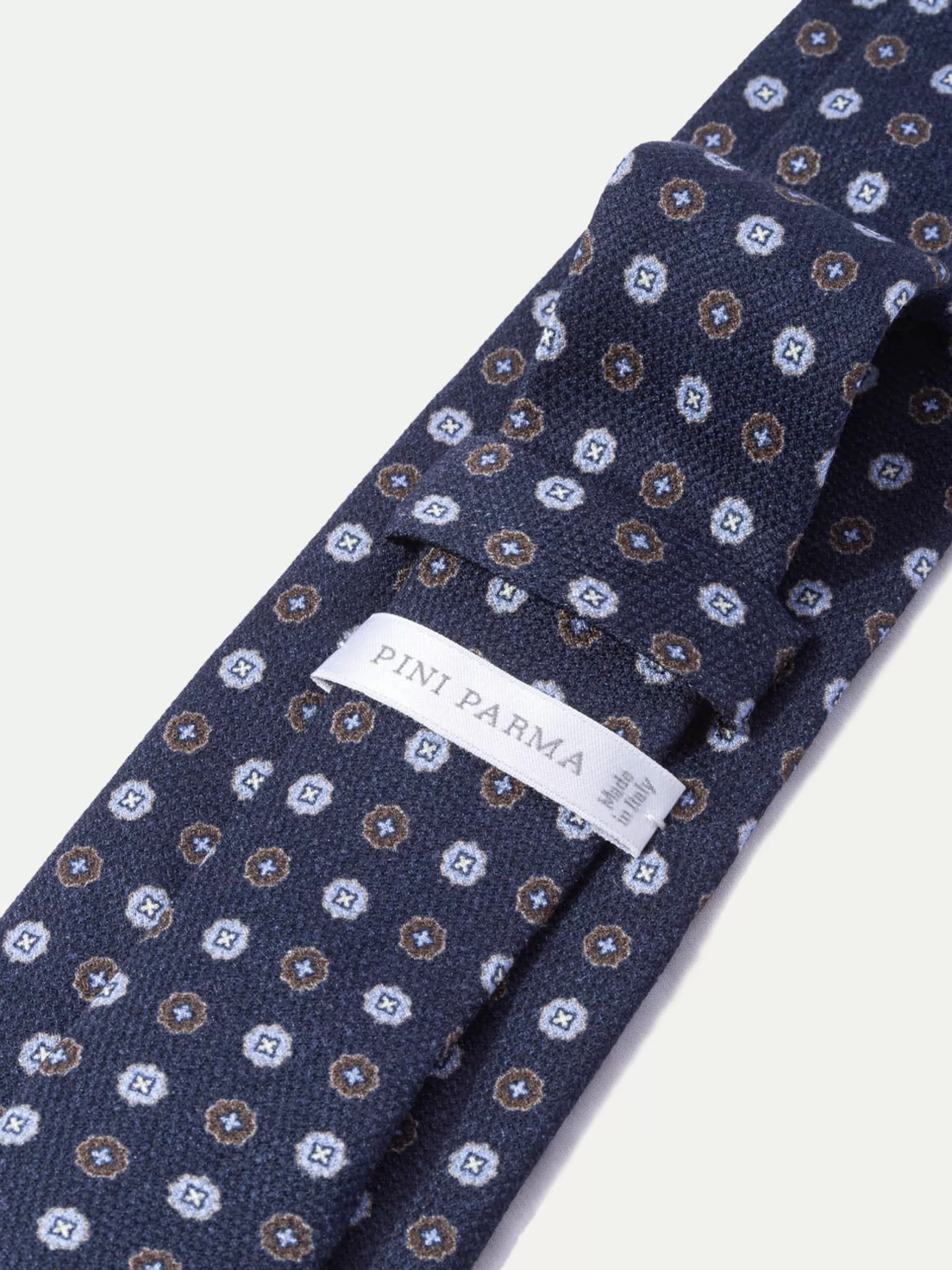 Pini Parma: Cravatta Classica in Seta Pregiata - Blu Notte, Artigianato Italiano con Elegante Stile Da Abbinamento