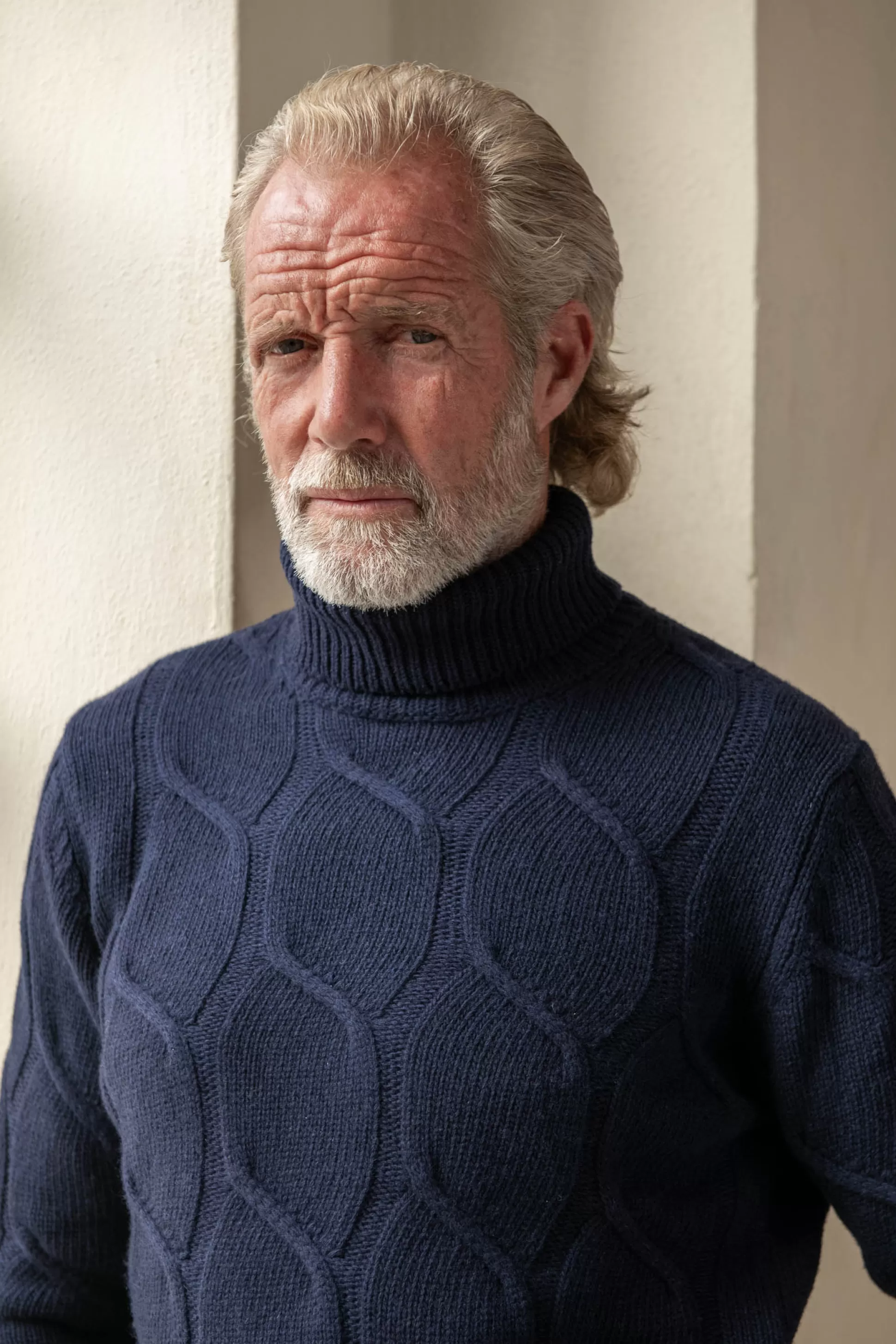 Maglia Invernale in Cashmere Jacquard - Intreccio Artigianale con Motivo Geometrico | Fatto a Mano in Italia | Offerta Esclusiva Pini Parma  

Dolcevita Blu con Trama Jacquard in Lana Cashmere - Prodotto Artigianalmente in Toscana | Edizione Limitata Autunno 2023  

Pullover Alto Collo Blu Elettrico - Intreccio Jacquard e Fibre Nobili | Produzione Artigianale Italiana | Promozione Breve Pini Parma  

Maglione a Collo Alto Blu Notte - Tessuto Jacquard con Dettagli Cashmere | Realizzato a Mano in Italia | Offerta Stagionale Pini Parma  

Dolcevita Invernale - Trama Jacquard in Fibra Cashmere | Blu Marino con Rifiniture Artigianali | Collezione Autunnale Made in Italy | Pini Parma Promo  

Calda e Raffinata Maglia Alta con Collo - Jacquard Blu e Fibra Cashmere | Prodotto in Atelier Italiani | Promozione Limitata Pini Parma  

Intimo Capo Invernale - Jacquard Artigianale su Tinta Blu Oltremare | Cashmere Italiano e Lavorazione a Mano | Offerta Pini Parma Solo Online