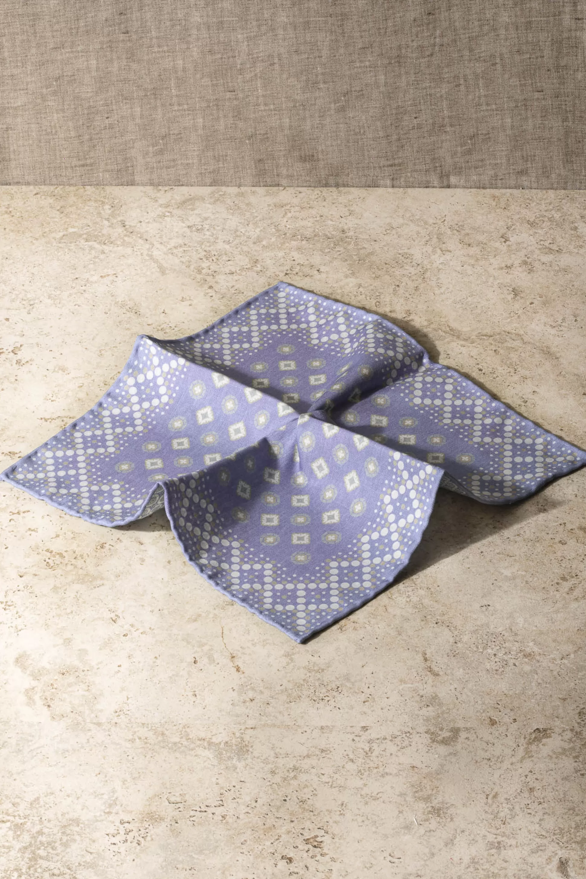 Fazzoletto da Taschino Doppia Faccia in Seta Fantasia Blu - Edizione Limitata Artigianale Italiana | Pini Parma In Esclusiva

（：，