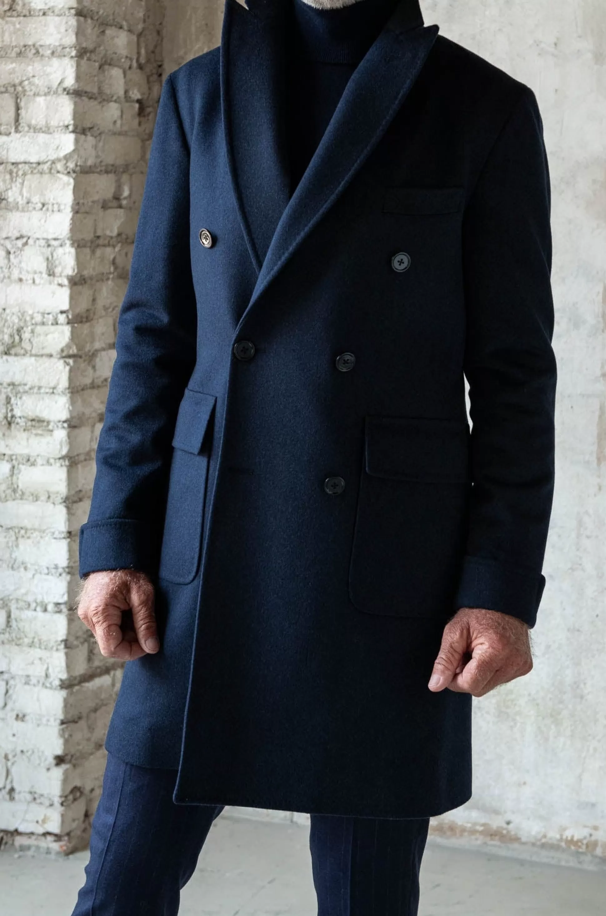 Pini Parma: Cappotto Sportivo in Lana Loro Piana Blu Marino - Prodotto Artigianalmente in Italia | Offerta Limitata