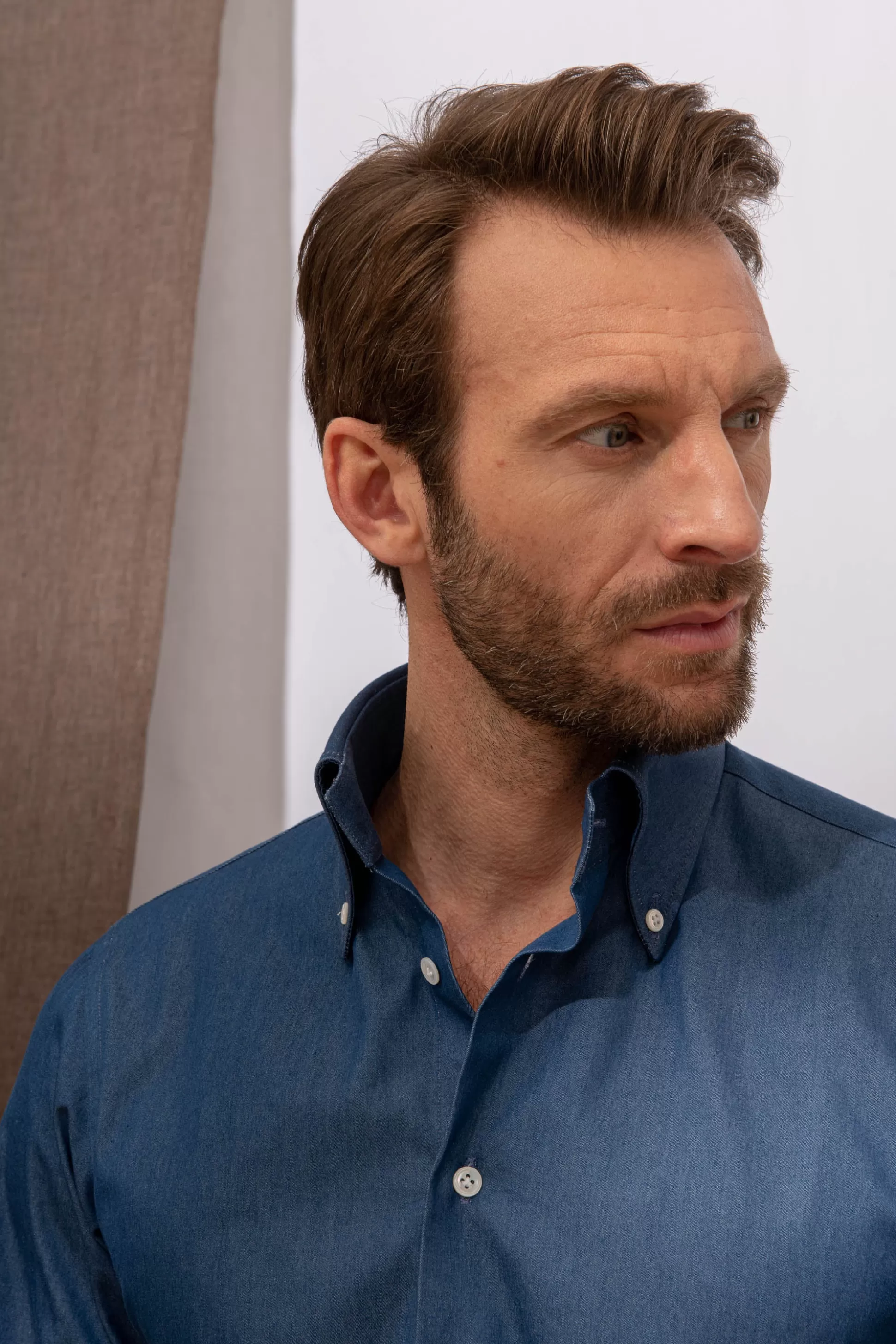 Pini Parma: Camicia Denim con Bottoni a Pressione - Collezione Sartoriale | Fatto a Mano in Italia | Edizione Esclusiva con Dettagli Artigianali