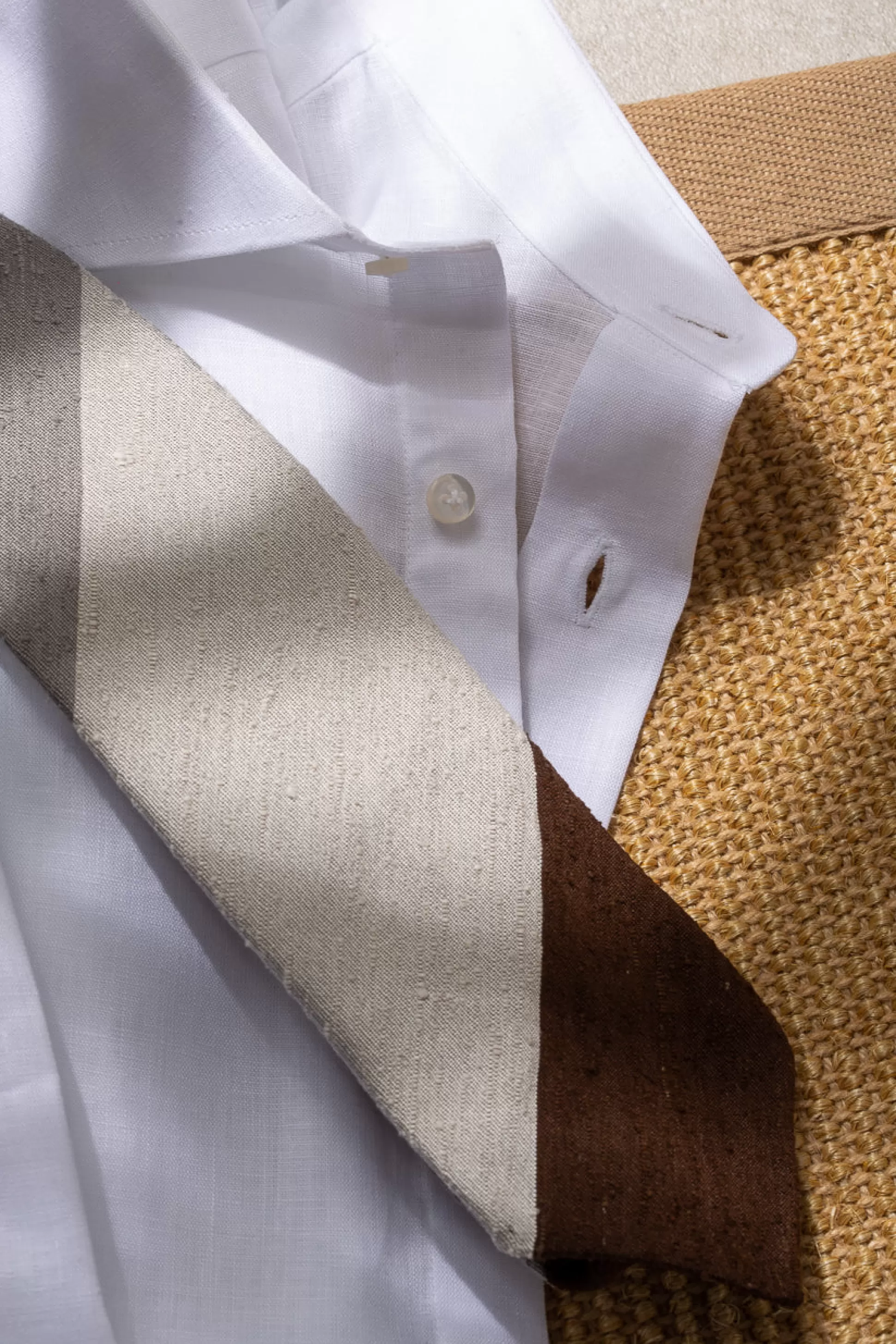 Cravatta in Shantung Grigio Antracite e Marrone Cioccolato · Fatto a Mano in Italia | Pini Parma
