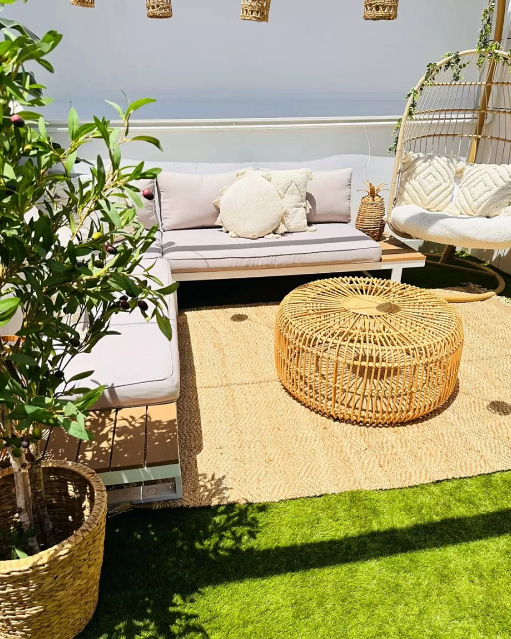 Cuscino Decorativo in Cotone Beige Chiaro, 45 cm - Confezione da 2 Pezzi, Stile Madia by Beliani