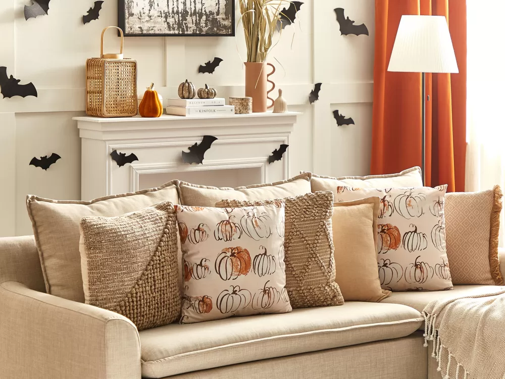 Beliani - Cuscini Decorativi in Velluto Morbido Beige, 45x45 cm, Set da 2 per Arredamento Elegante (Linea Cucurbita)