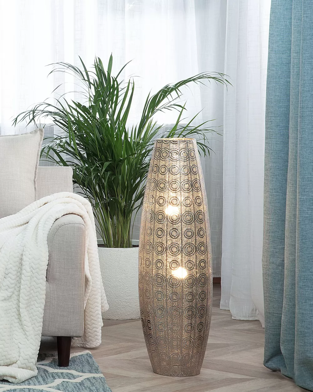 Lampada da Terra Moderna in Metallo Argentato Maringa | Design Contemporaneo Beliani