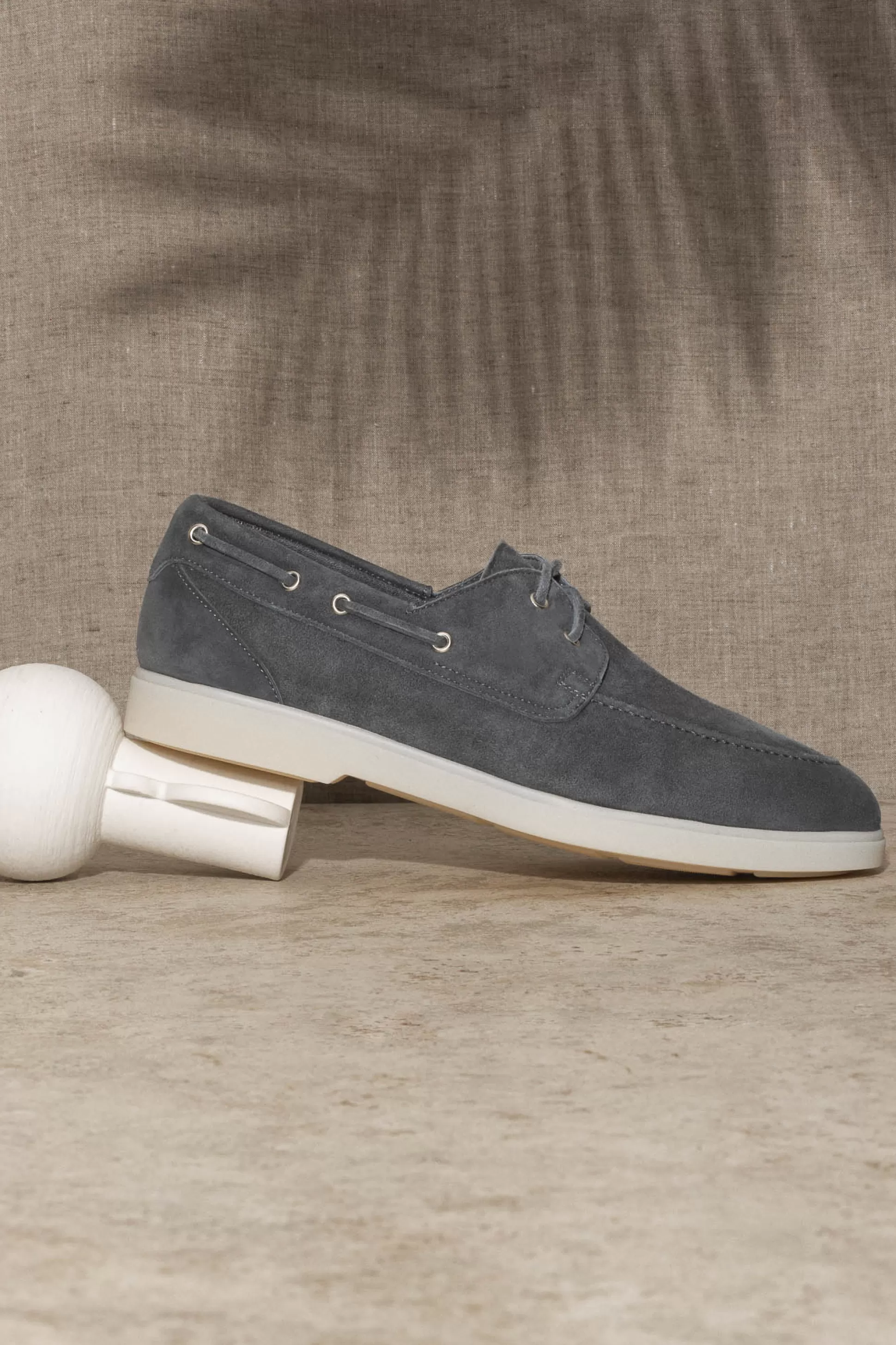 Scamosciato Lavagna Deckshoe - Calzatura Nautica Artigianale Italiana | Pini Parma Collectione Prestige

：1）
