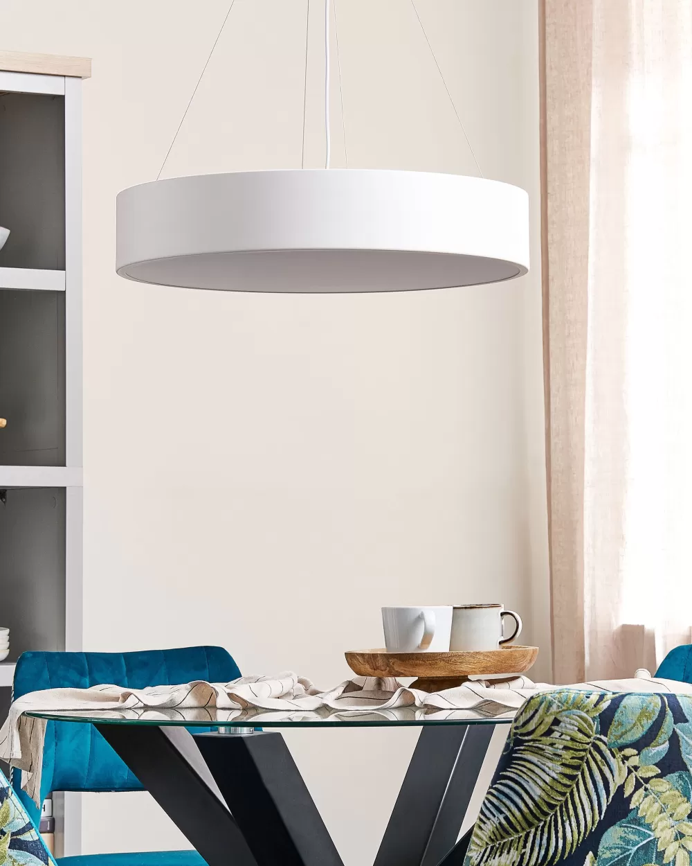 Beliani - Lampadario LED Sospeso in Acciaio Bianco Balili, Design Moderno e Minimalista