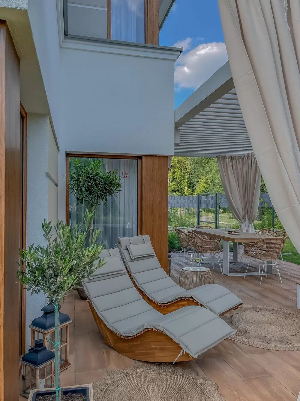 Beliani Poltrona Relax Brescia per Esterni - Confortevile con Rivestimento Morbido in Grigio Antracite