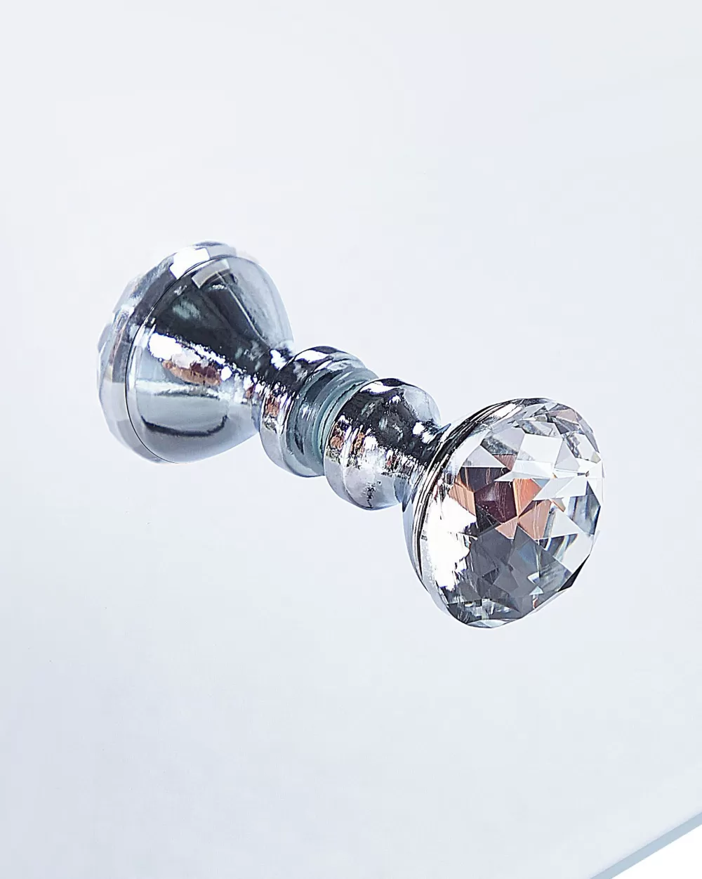 Comò con Specchio Beliani Lorris - 3 Cassetti, Design Moderno in Tonalità Argento Lucido, Perfetto per Arredamento Elegante
