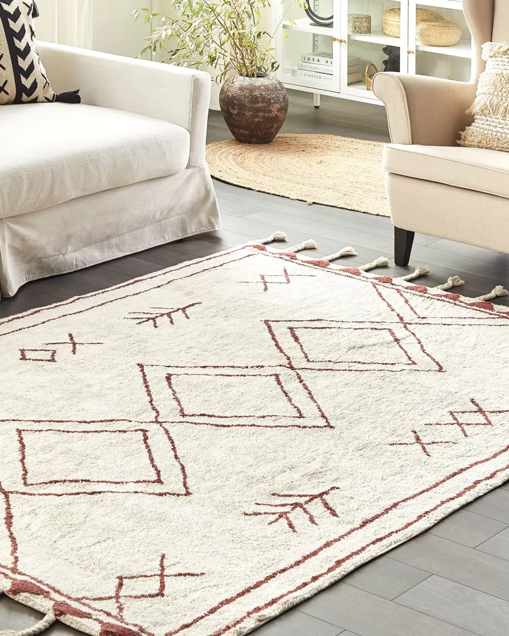 Tappeto Beliani Kenitra in Cotone Bianco e Rosso, 160x230 cm - Design Morbido e Moderno per Interni