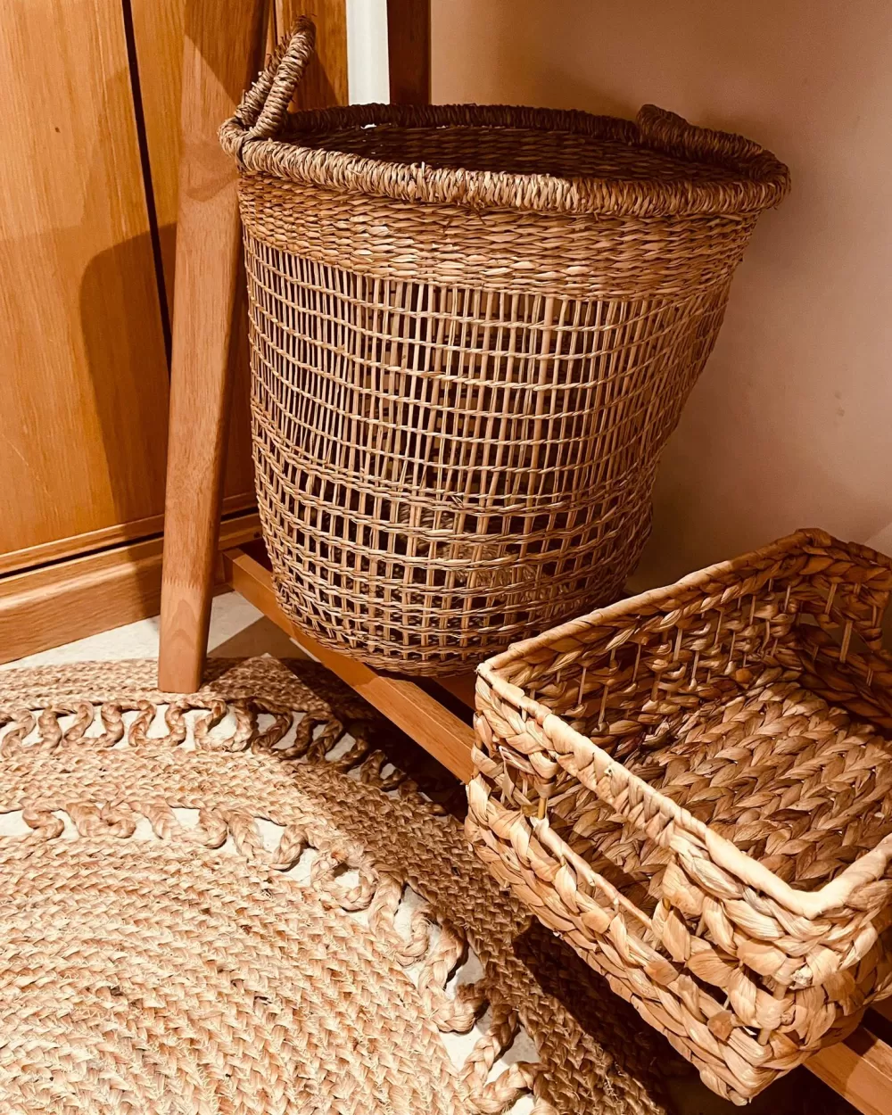 Tappeto erboso sintetico Beliani Albacore 39 cm in tonalità naturali - Saldi estivi su arredamento da giardino!