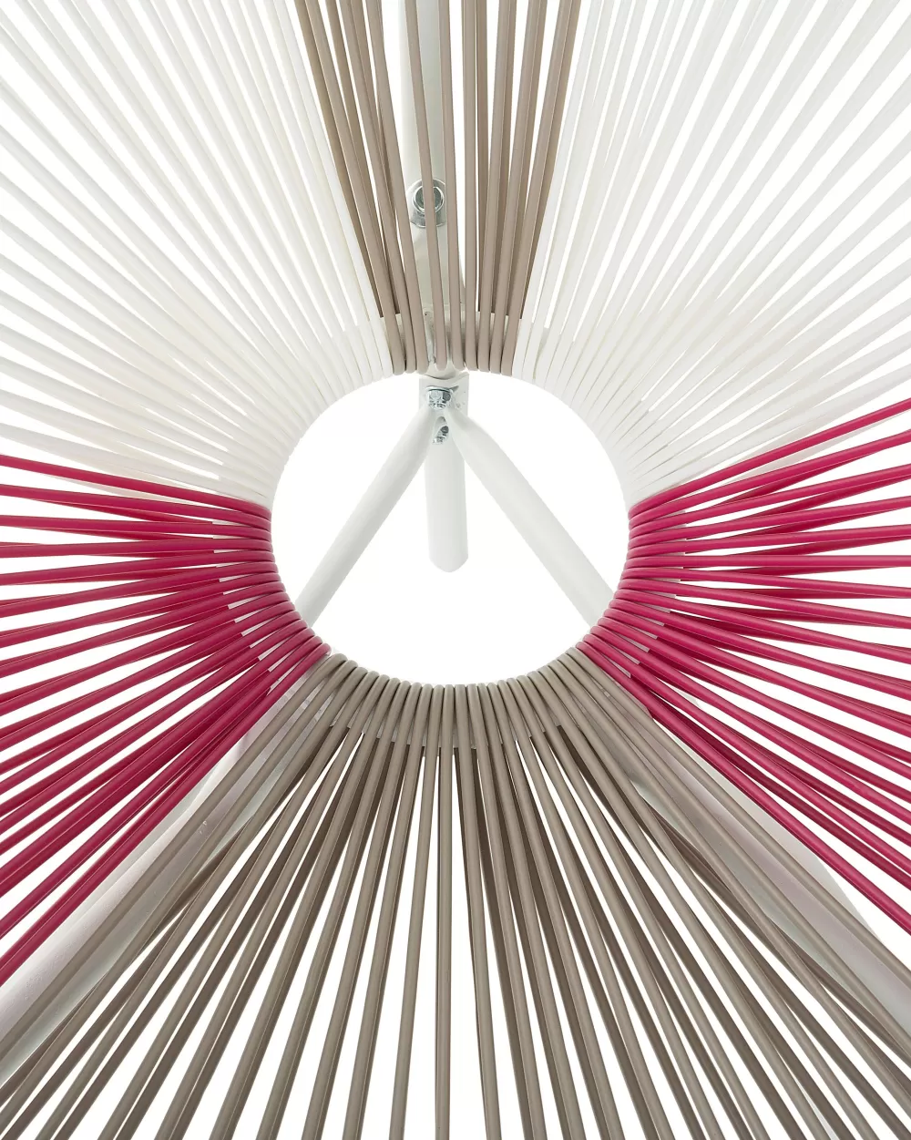 Set da 2 sedie relax in corda poliestere resistente - Design versatile con dettagli fuxia, perfette per esterni. Stile Acapulco moderno by Beliani.