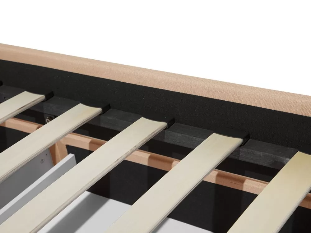 Promozione Beliani Copriletto Organizzatore Parisanky - Tessuto Beige Sabbia 180x200 cm, Design Pratico Montpellier