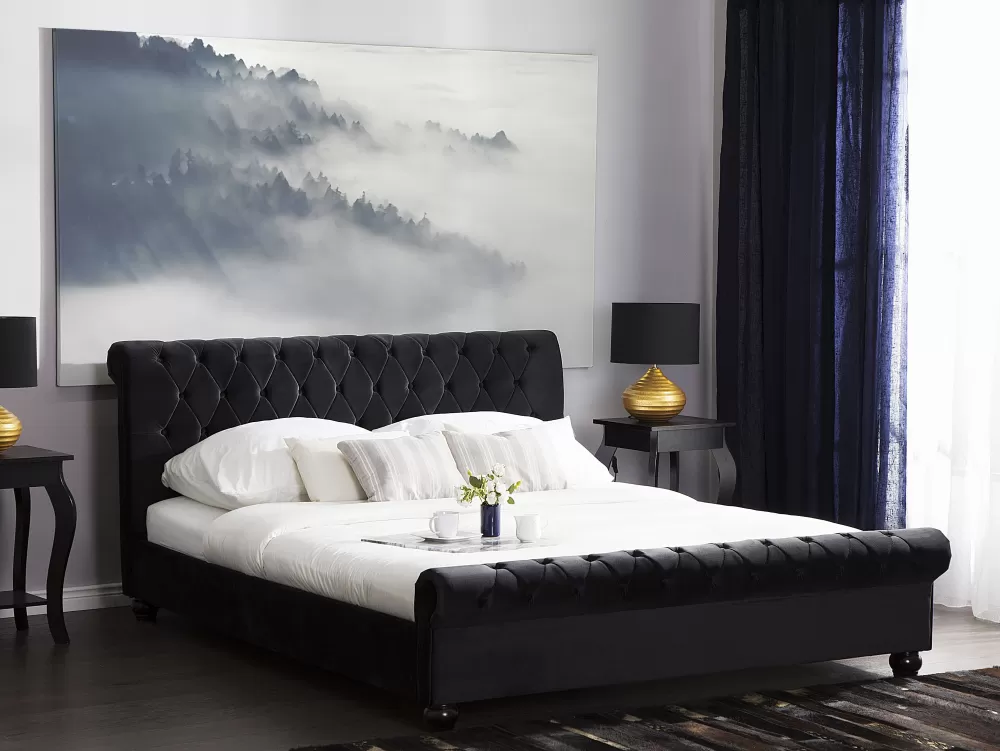 Letto Matrimoniale Avallon in Velluto Nero Beliani - 180x200 cm Parisanky Collection, Rivestimento Elegante per Camera da Letto