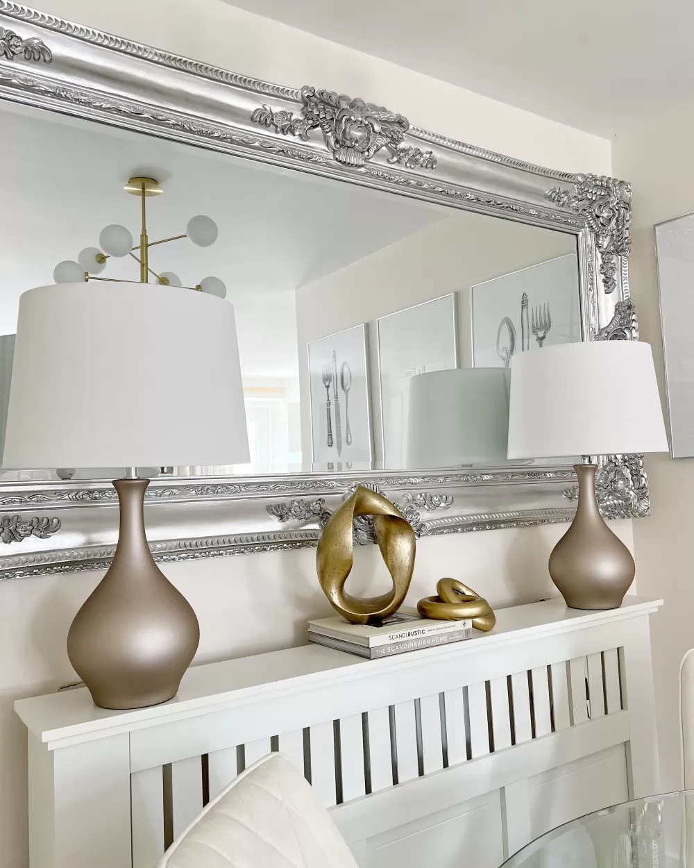 Lampada da Tavolo Elegante in Ceramica Dorata Salla - Design Moderno Beliani