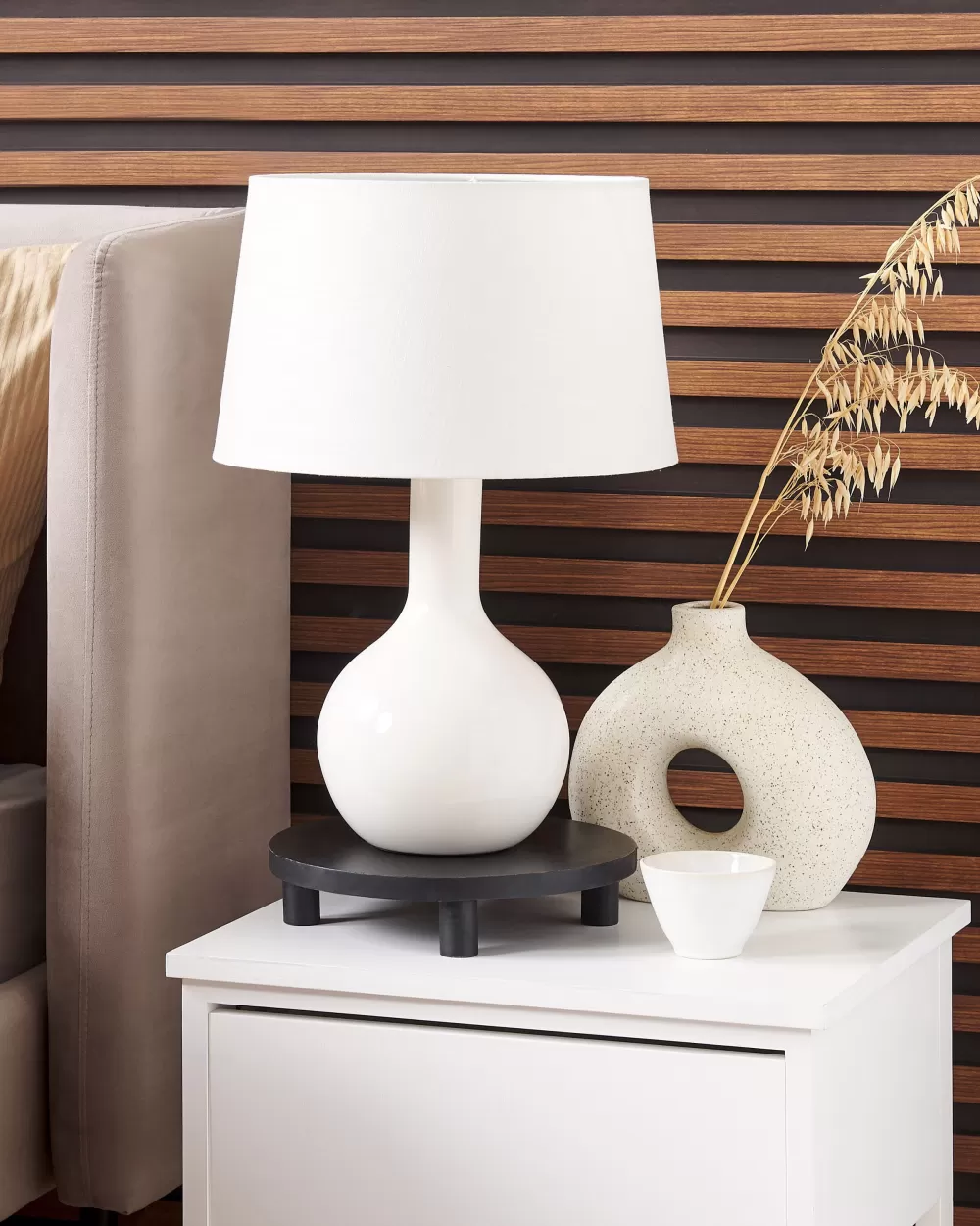 Offerta Lampo: Lampada da Tavolo in Ceramica Bianca Soco - Design Moderno by Beliani