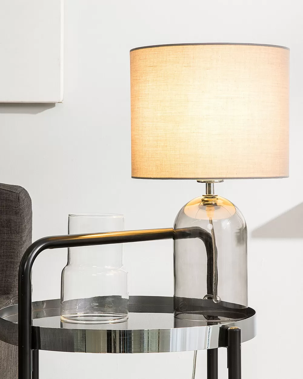 Lampada da Tavolo Moderna Beliani in Cristallo Trasparente e Grigio - Design Elegante per Illuminazione Domestica | Modello Devoll per Arredamento Contemporaneo
