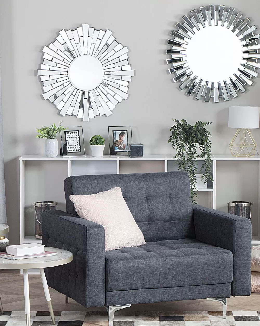 Lampada da Tavolo Beliani in Metallo Dorato - Design Moderno Maroni con Finitura Lucida