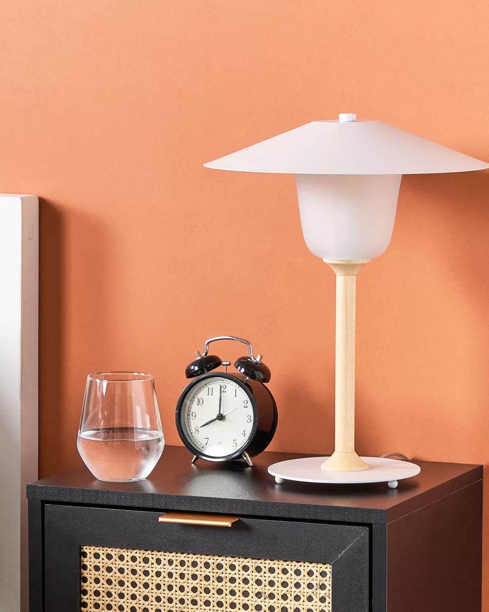 Beliani Moppy: Lampada da Tavolo in Quercia Bianca, Design Moderno e Minimalista