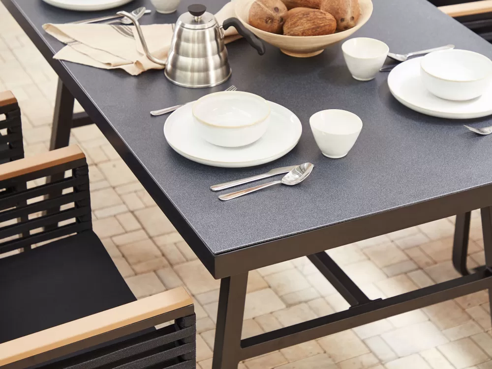 Beliani Tavolo da Esterno in Alluminio Opaco 150x90 cm - Design Moderno Serie Canetto per Giardino e Terrazzo