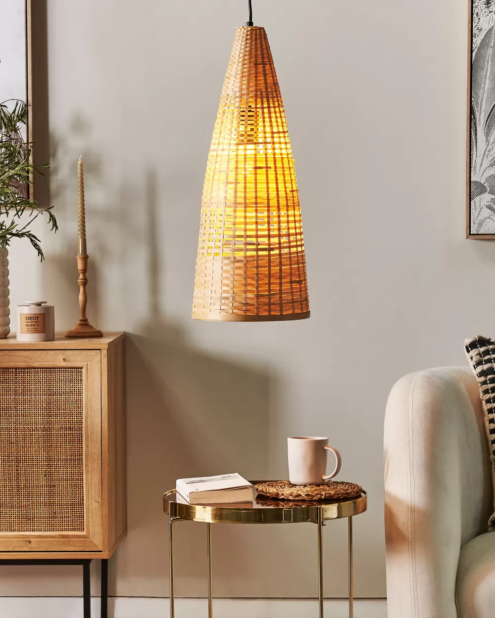 Sospensione in Bambù e Legno Chiaro Beliani - Lampada Moderna con Design Naturale per Interni Accoglienti