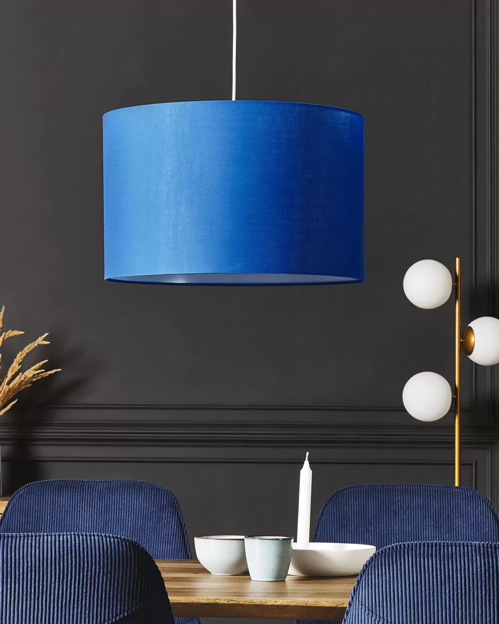 Lampada Sospesa Elegante con Paralume in Tessuto - Design Moderno Beliani, Blu Cielo Dulce per Soggiorno Contemporaneo
