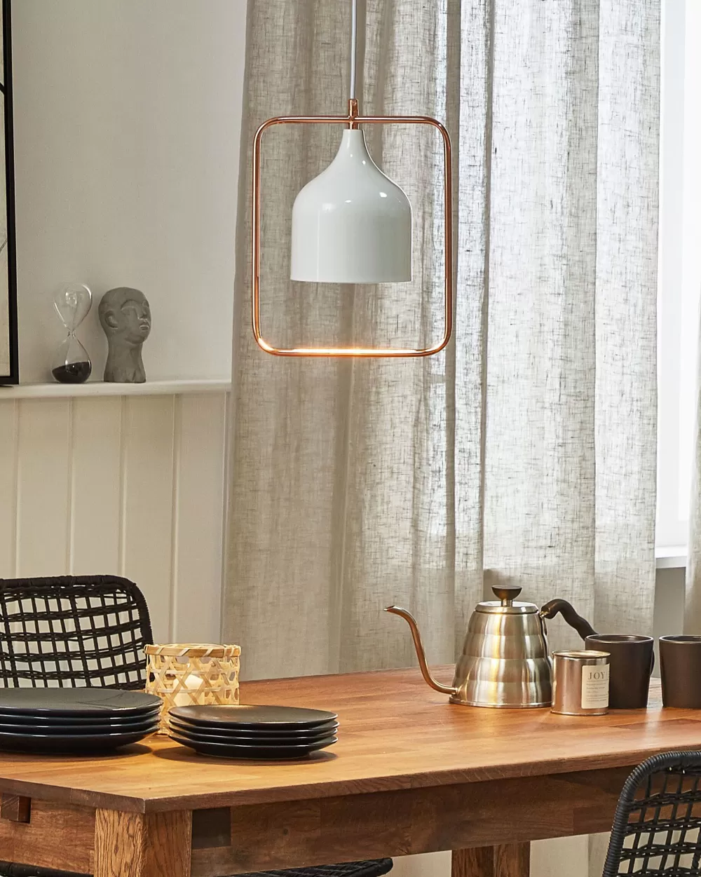 Lampadario Sospeso Mavone in Metallo Bianco - Design Moderno Beliani
