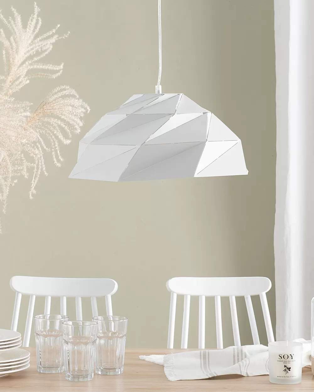 Lampada a Sospensione Moderna in Metallo Bianco Rubicon - Beliani con Sconto Esclusivo