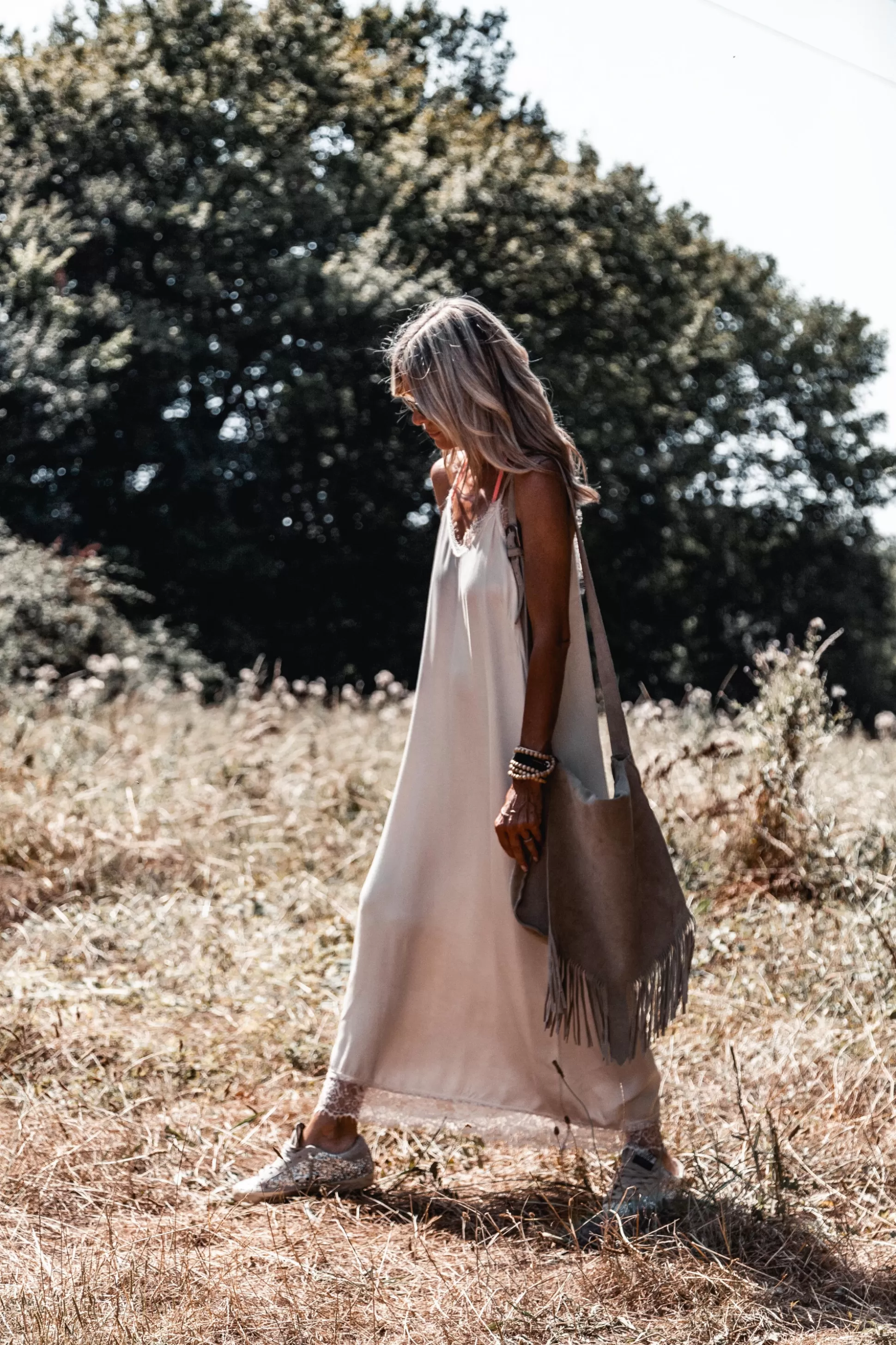 Abiti Maisy Beige Eleganti · Gonne in Tinta Unica · Stile Casual Confortevole a Prezzo Conveniente