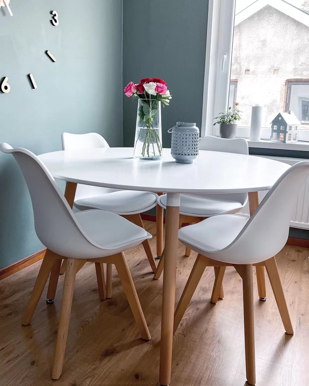 Tavolo da Pranzo Moderno Beliani Bovio 120 cm in Bianco Lucido