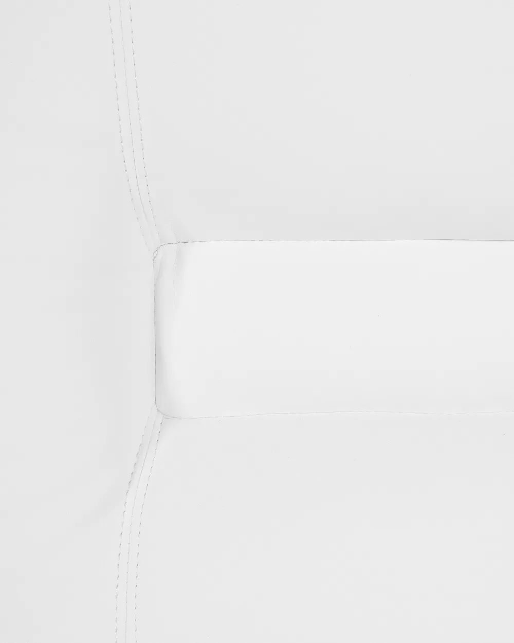 Beliani Bergen: Poltrona Relax in Ecopelle Bianco con Schienale Regolabile e Design Moderno