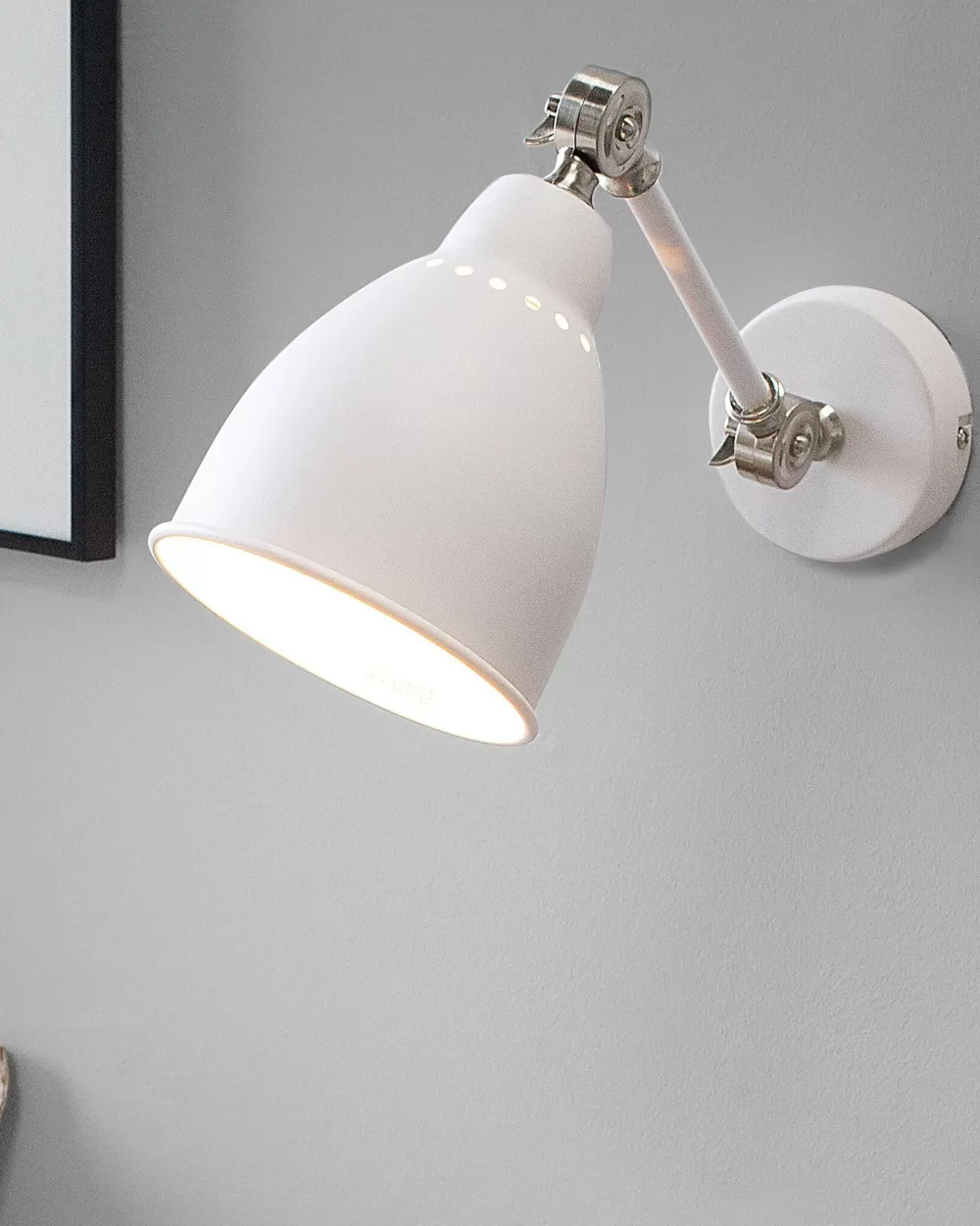 Lampade da Parete Moderne in Metallo Bianco Mississippi - Coppia di Luci Eleganti Beliani