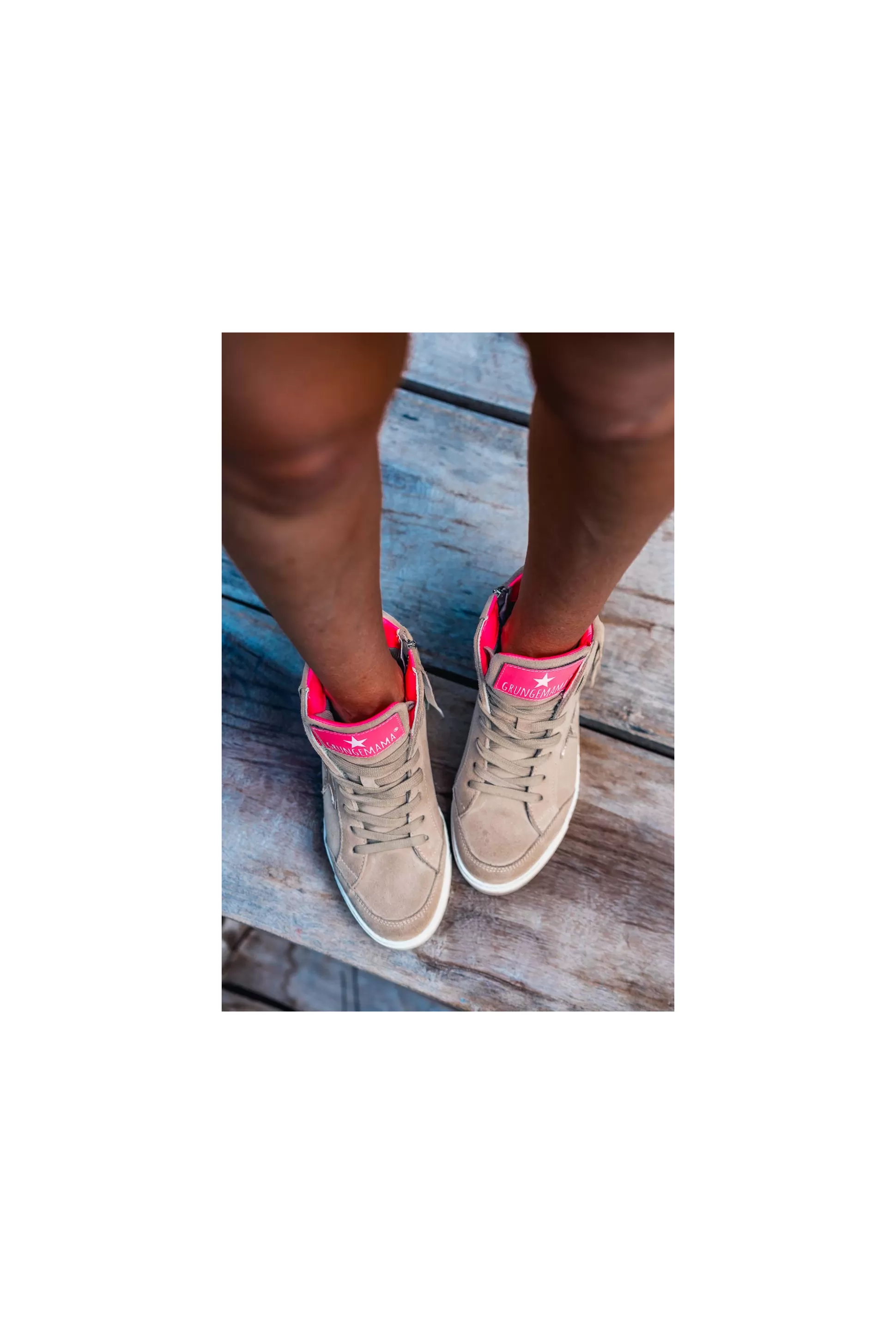 Scarpe da Ginnastica Unisex Avventura Rosa Sabbia - Calzature Comode con Dettagli Beige, Design Moderno per Stile Casual