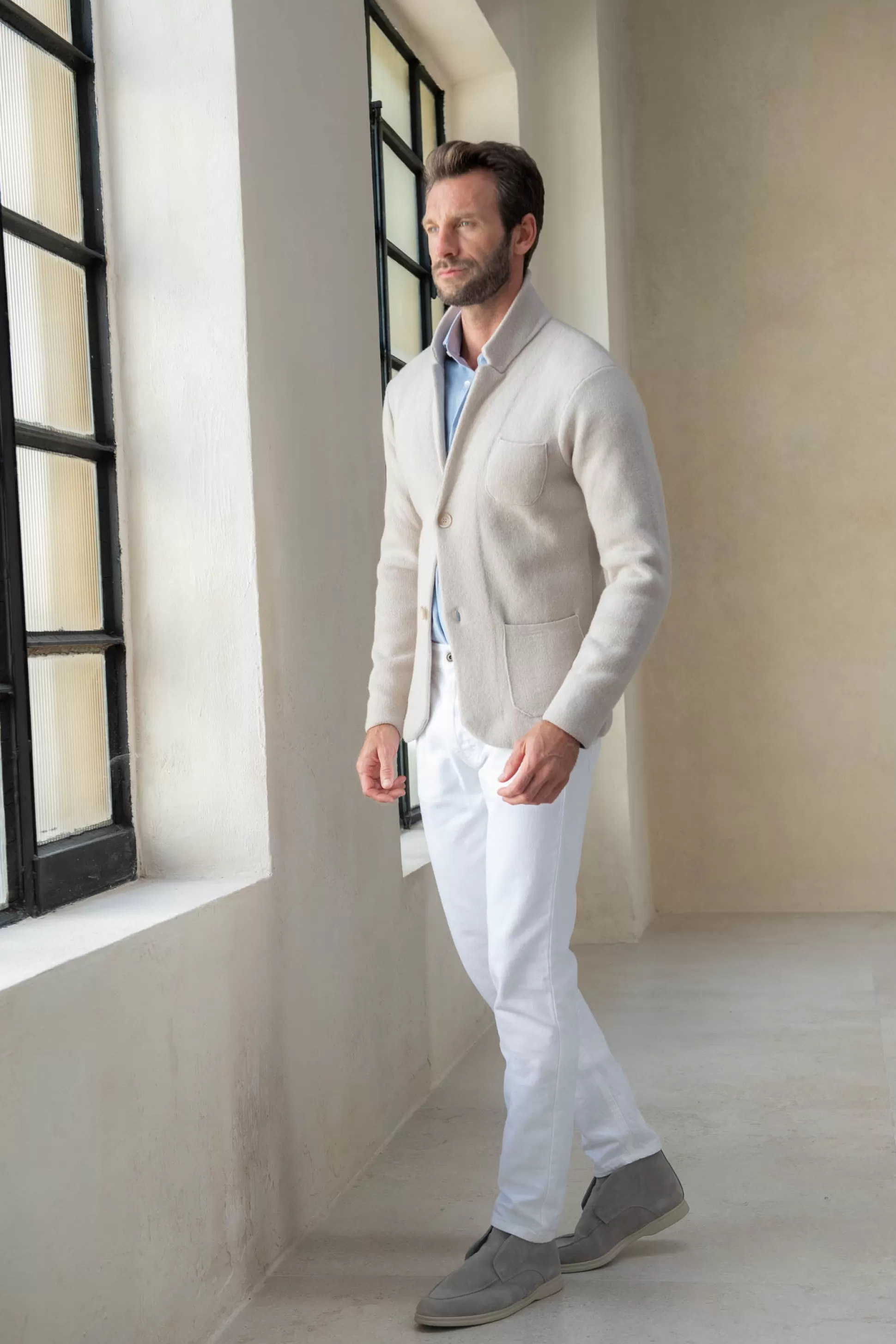 Giacca a Maglia in Tinta Pietra - Tessuto Premium Lana e Cashmere - Prodotto Artigianalmente in Italia | Collezione Esclusiva Pini Parma