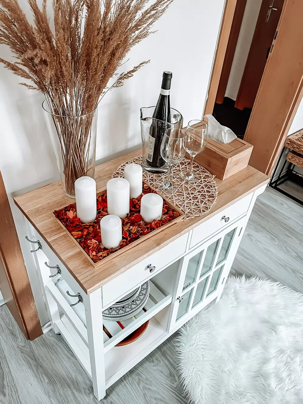 Beliani Mobile Contenitore Elegante con 2 Cassetti - Design in Legno Chiaro e Bianco Genova per Soggiorno/Cucina