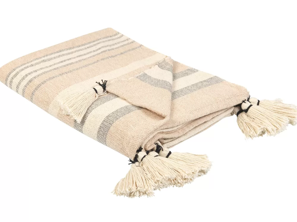 Lussuosa Coperta Beliani in Cotone Beige 170x130 cm - Tocco Morbido per la Camera da Letto Yarseli