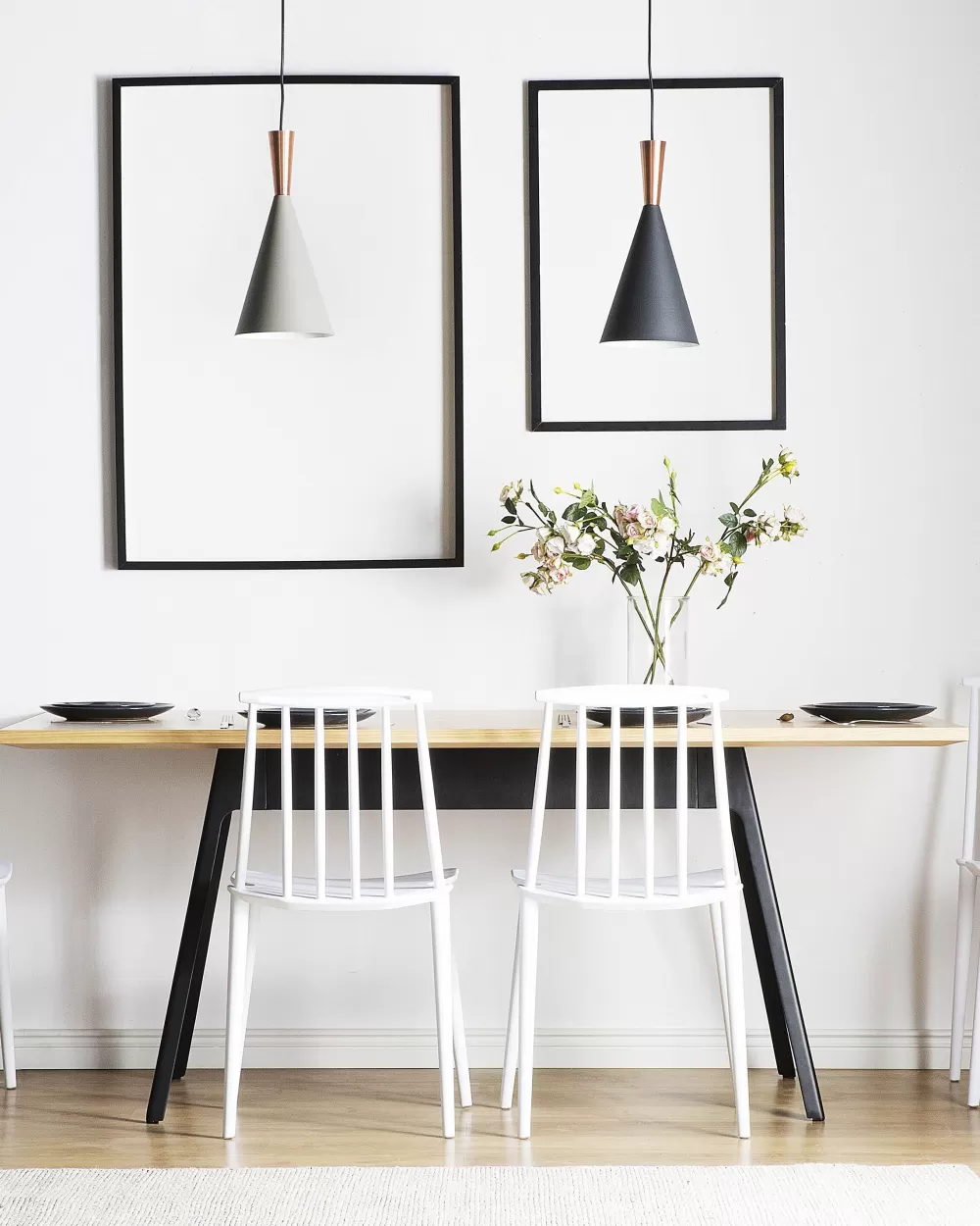Beliani: Coppia di Sedie Moderne in Plastica Bianca - Design Ventnor per Interni/Esterni